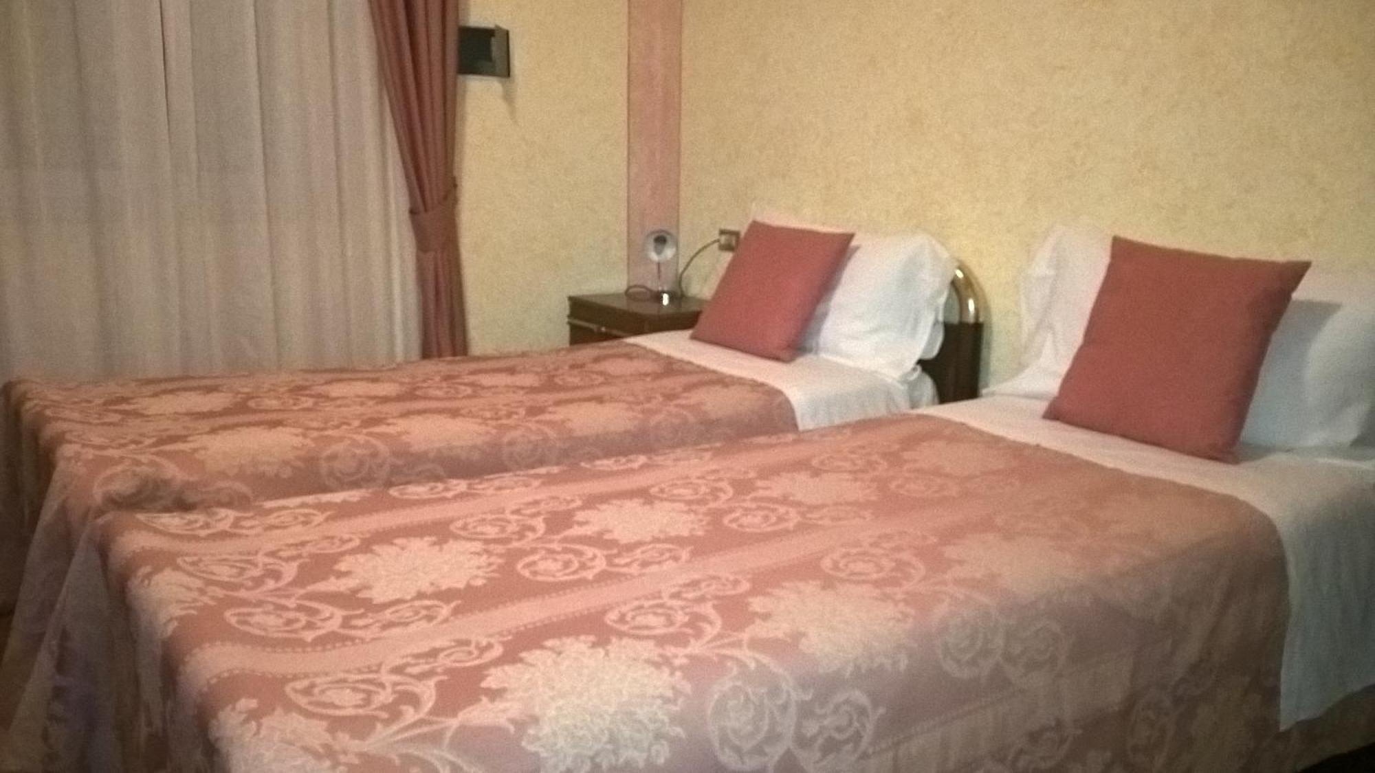Albergo Stella Alpina Molveno Exterior photo