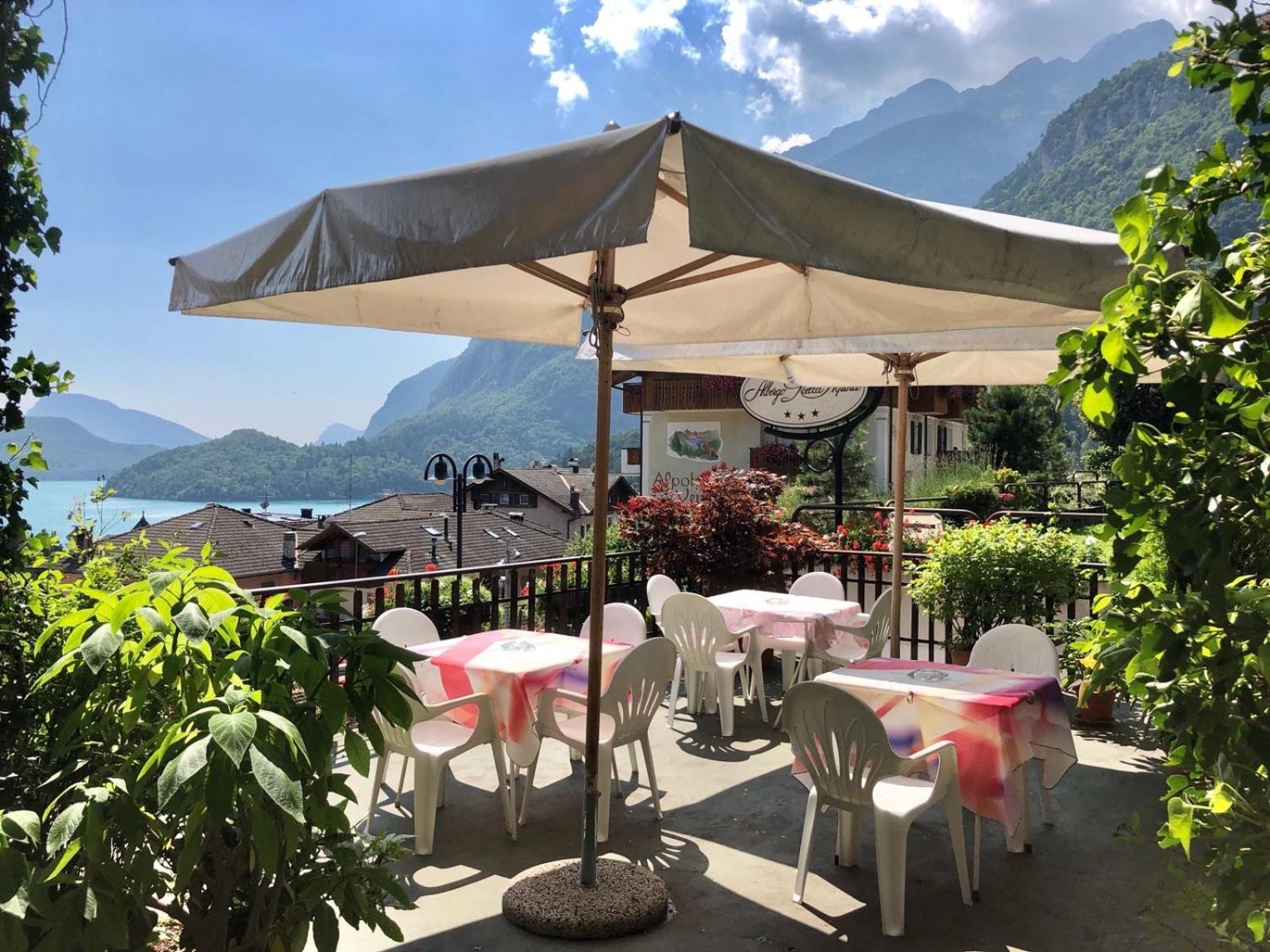 Albergo Stella Alpina Molveno Exterior photo