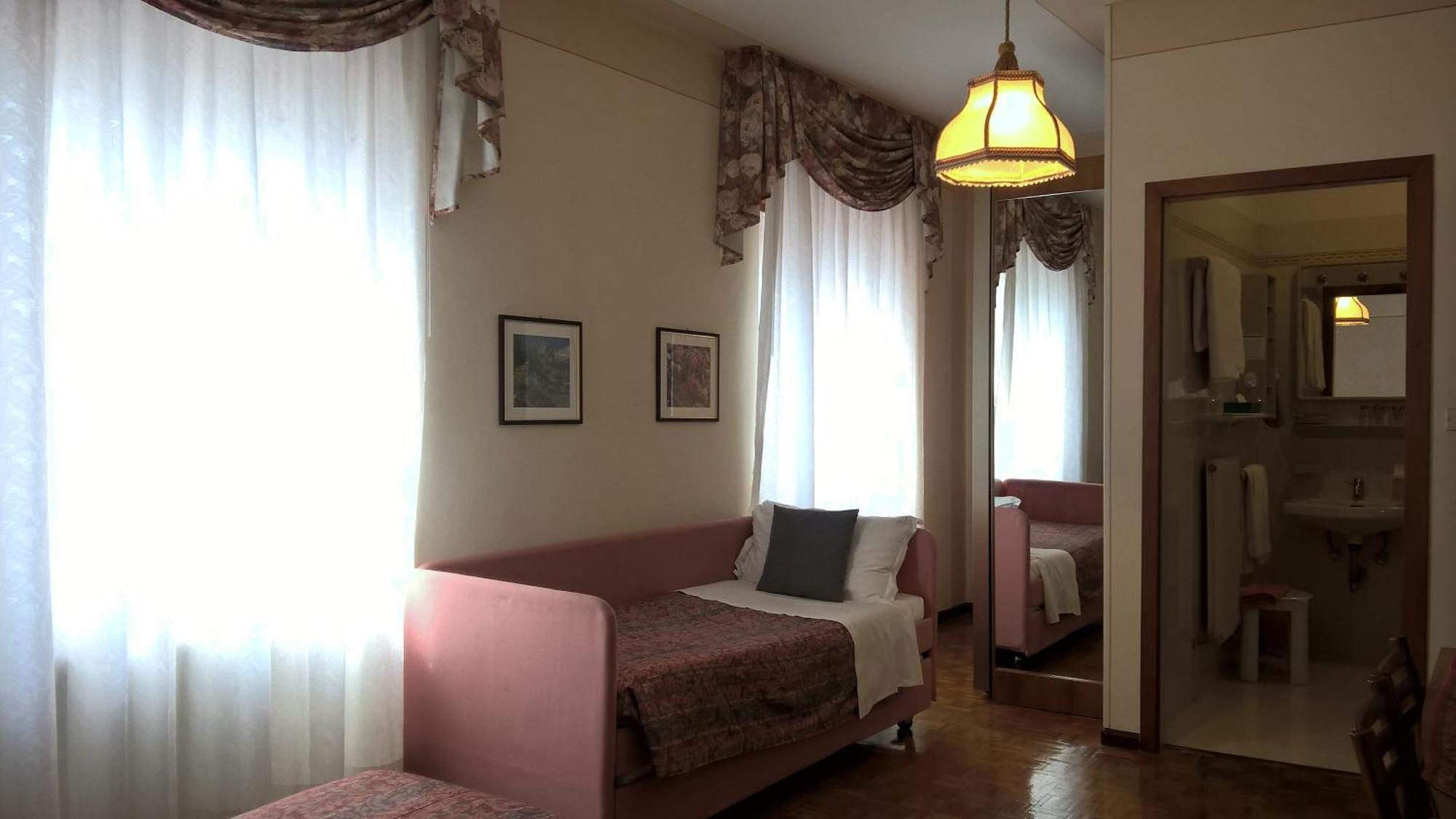 Albergo Stella Alpina Molveno Exterior photo