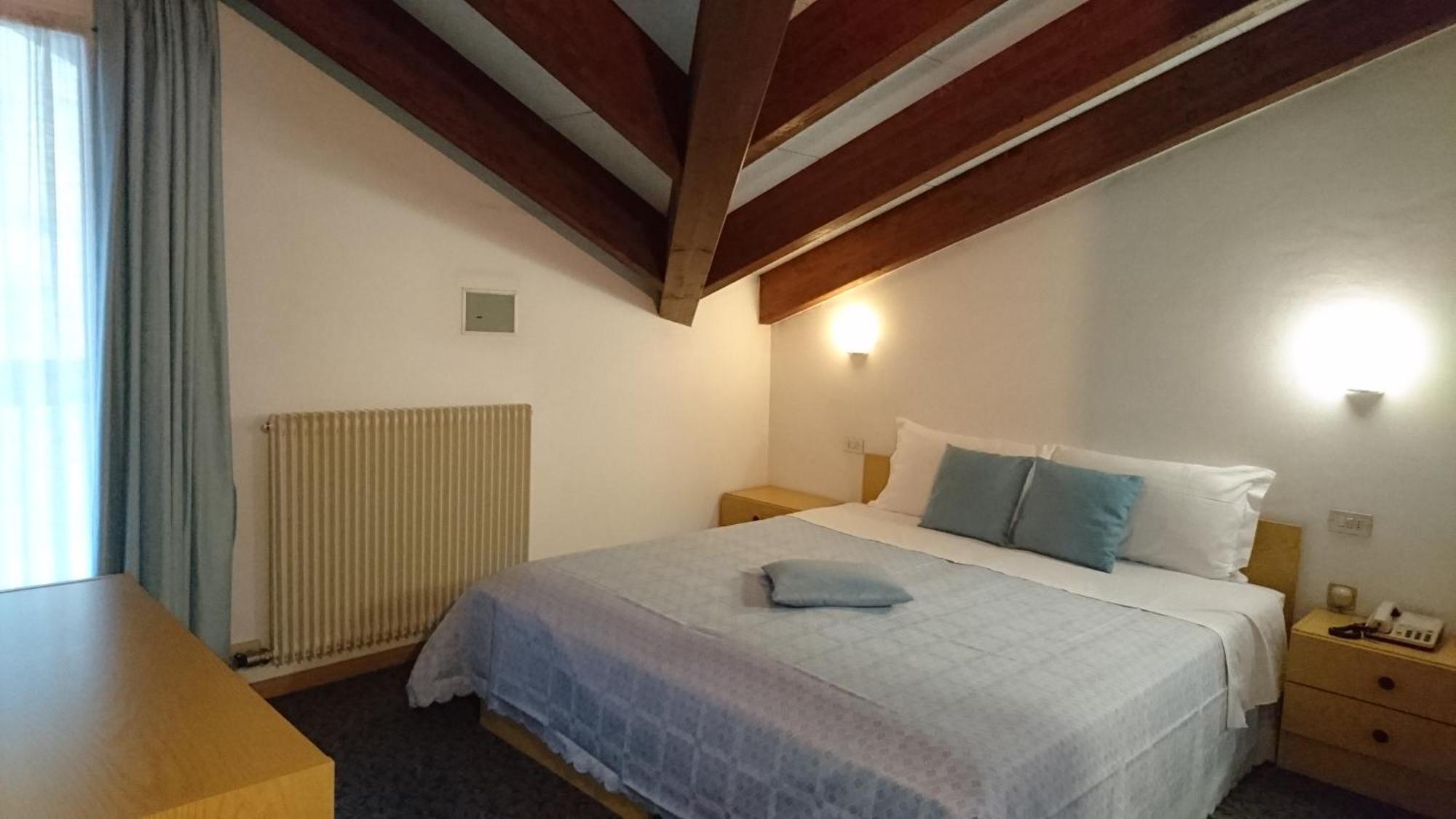 Albergo Stella Alpina Molveno Exterior photo